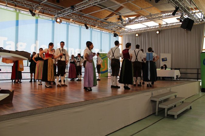 Auftanz Volkstanzwettbewerb