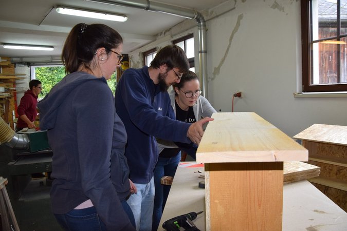 Kreativtag Nützlingshotel im Weinviertel