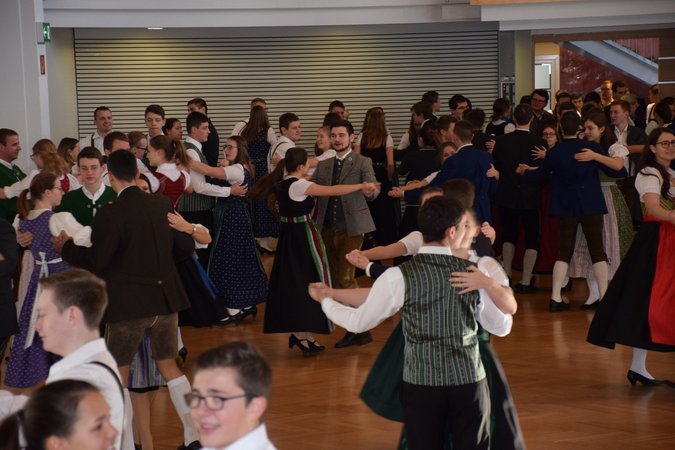 1.Eintanzprobe für den Bauernbundball Niederösterreich