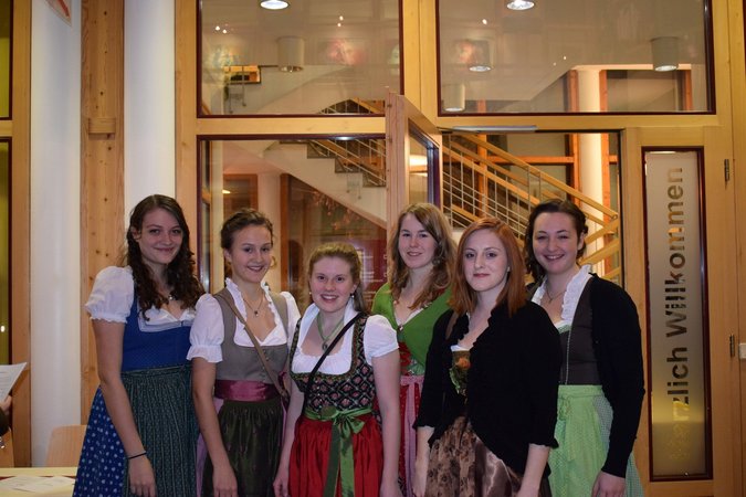 Dirndlball der Landjugend Hofstetten-Grünau