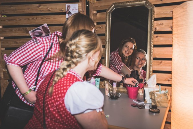 Styling-Corner + Mitternachtseinlage - Tag der LJ