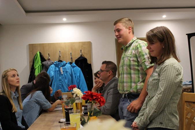 Generalversammlung der Landjugend Volkstanzgruppe Huatara Dirndln