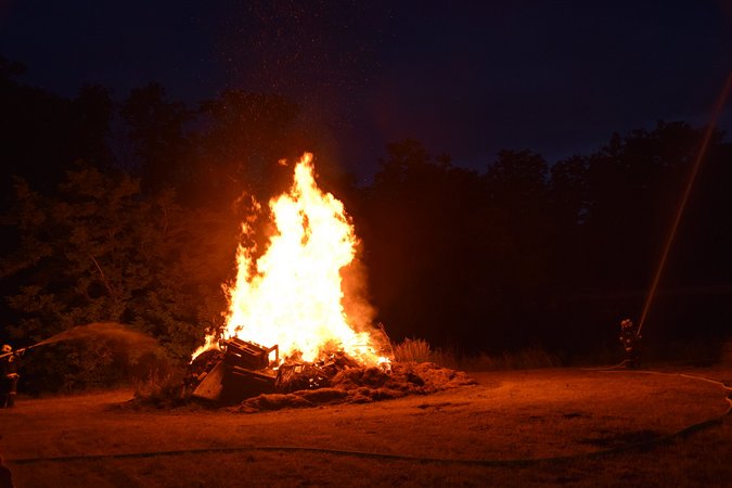 Sonnenwendfeuer der Landjugend Plank am Kamp